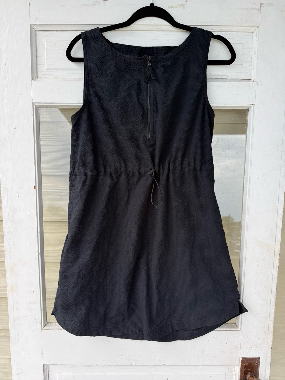 Columbia Black Textured Sleeveless Mini Dress